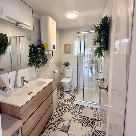 Atico 4 Con Terraza En Centro, Casco Historico Con Aire Acondicionado Y Wifi * Almería